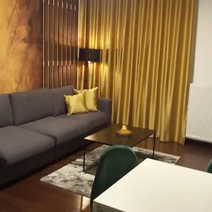 Moser 1303 Apartment